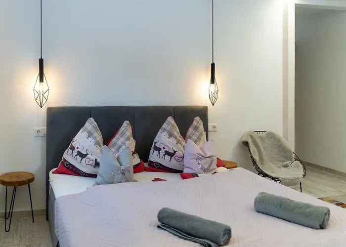 Szocs-Birtok Apartments
